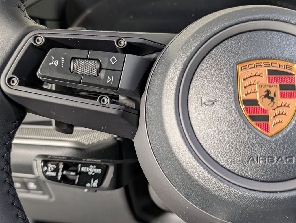 New 2026 Porsche Cayenne image 39