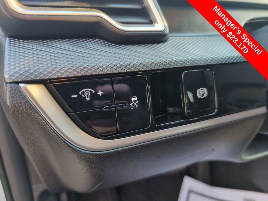 Used 2023 Kia Sportage LX image 16