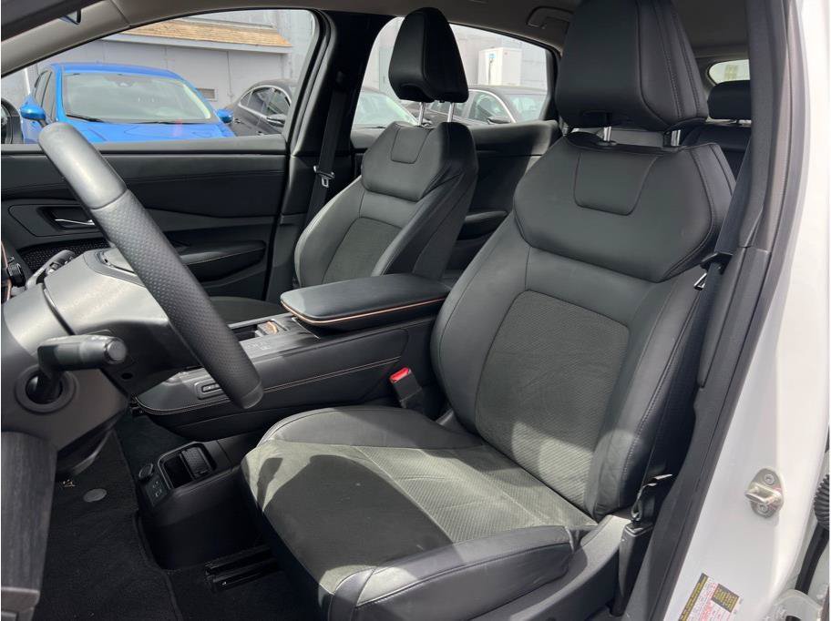 Used 2023 Nissan Ariya FWD image 8