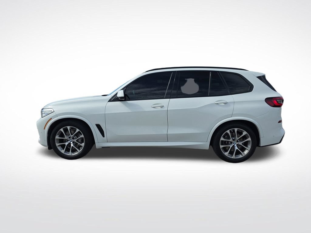 Used 2022 BMW X5 xDrive40i w/ M Sport Package AWD/4WD image 3