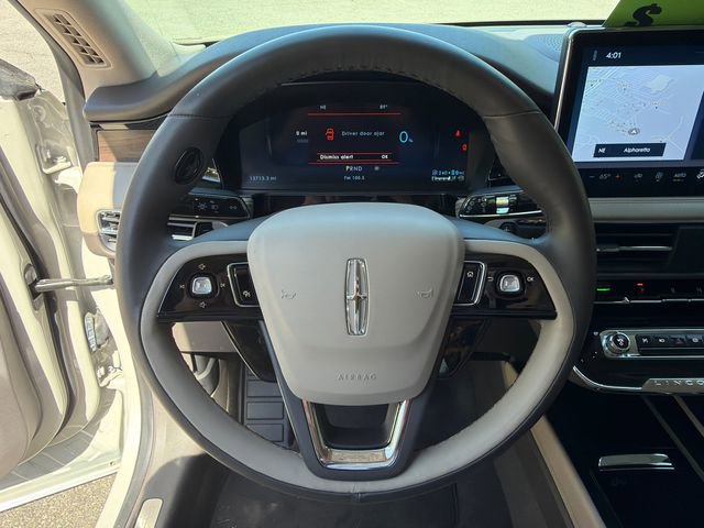 Used 2024 Lincoln Corsair Grand Touring AWD/4WD image 26