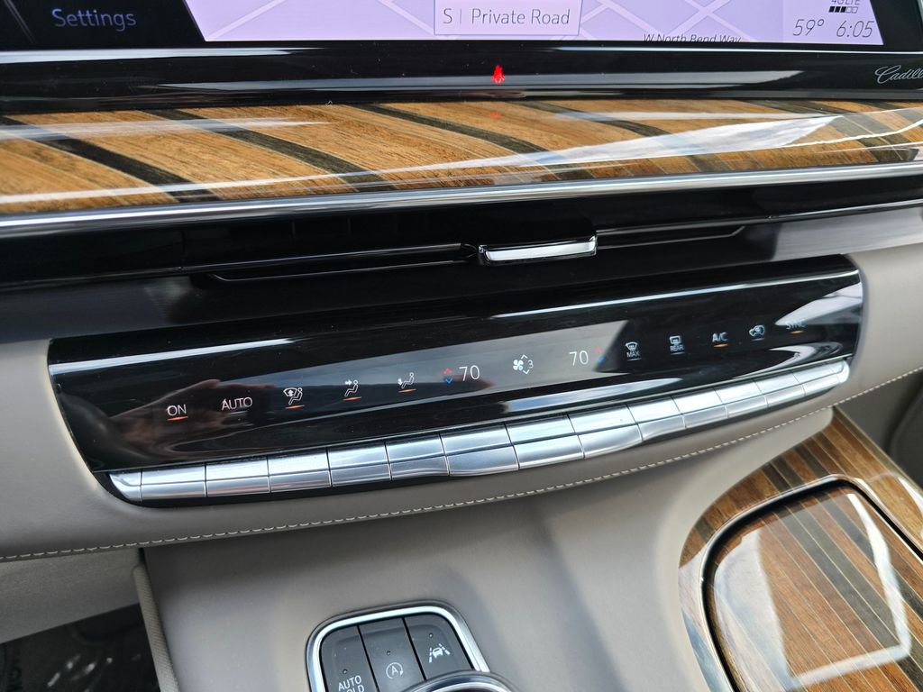 Used 2023 Cadillac Escalade Premium Luxury Platinum w/ LPO, Radiant Package AWD/4WD image 37