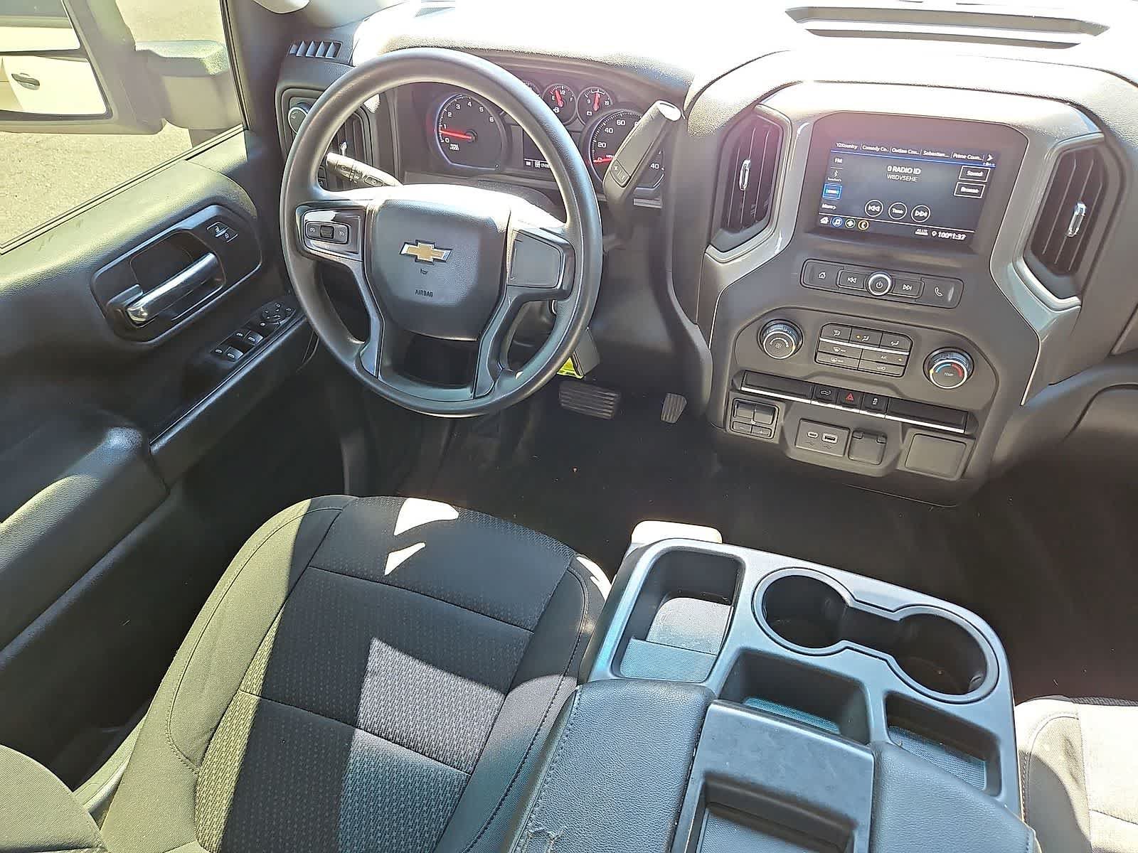 Used 2023 Chevrolet Silverado 2500 Custom w/ Custom Convenience Package AWD/4WD image 10