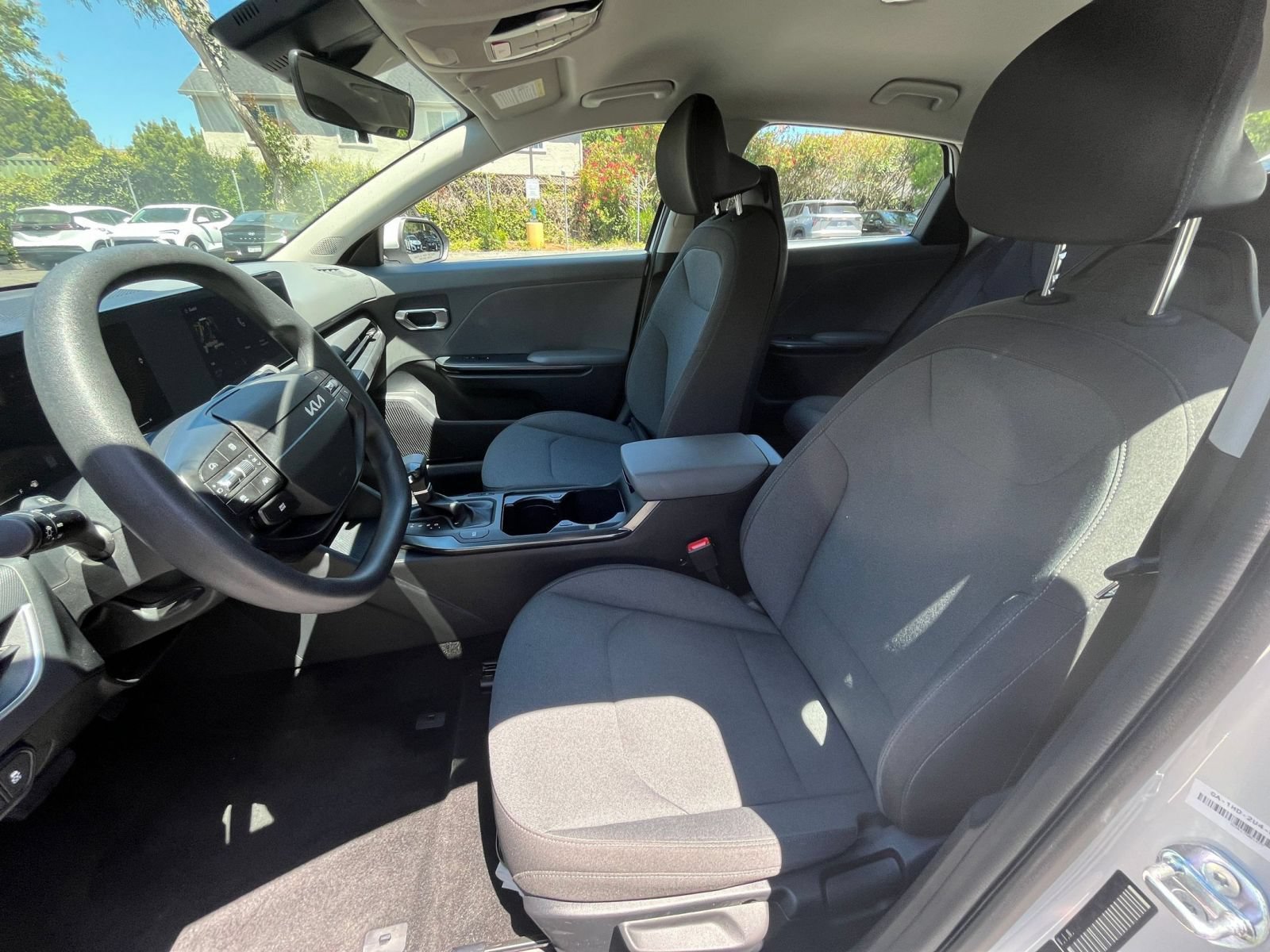 Used 2025 Kia K4 FWD image 25