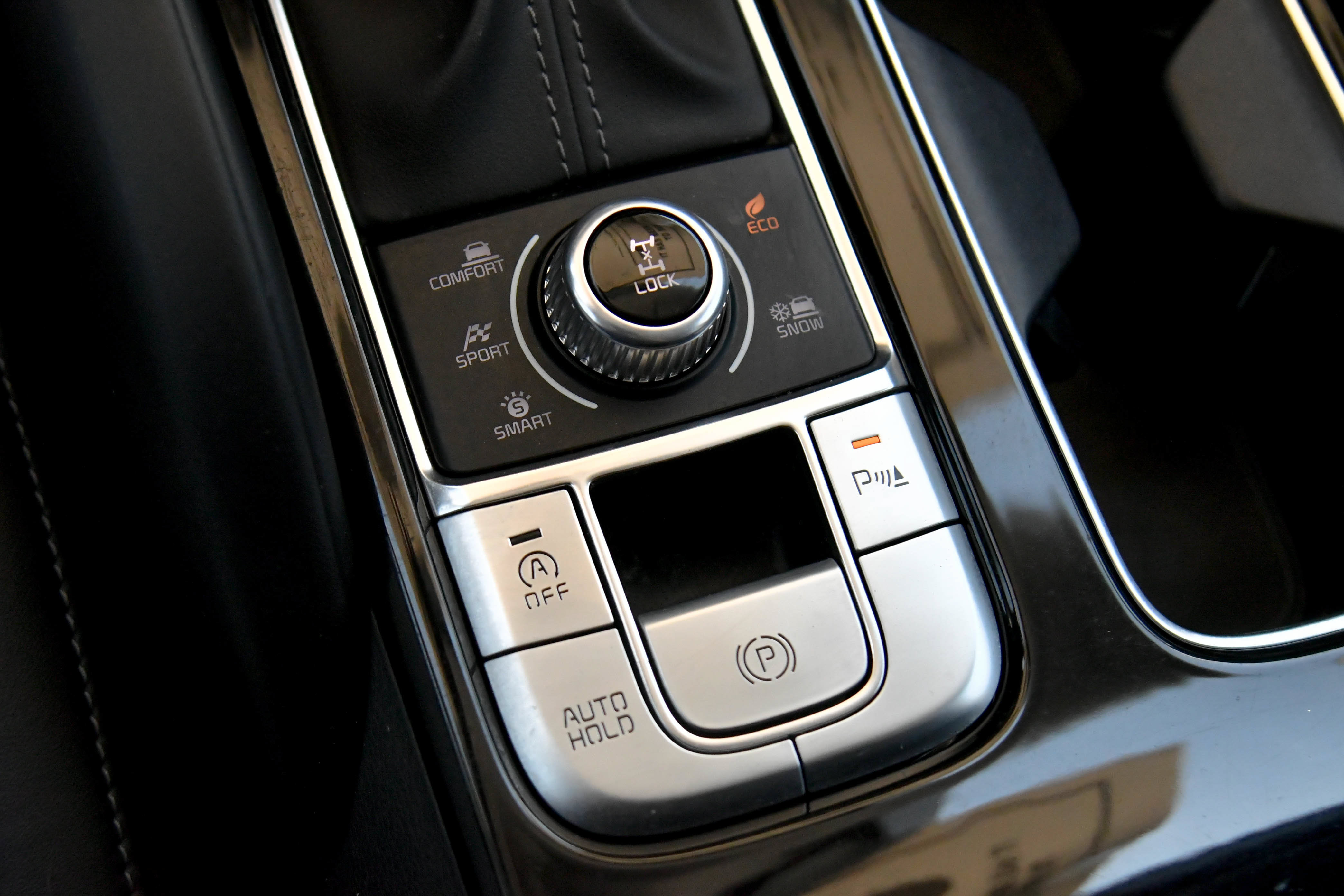Used 2023 Kia Telluride LX AWD/4WD image 27