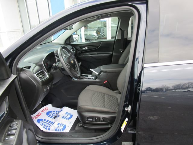 Used 2020 Chevrolet Equinox LT w/ Driver Convenience Package image 16