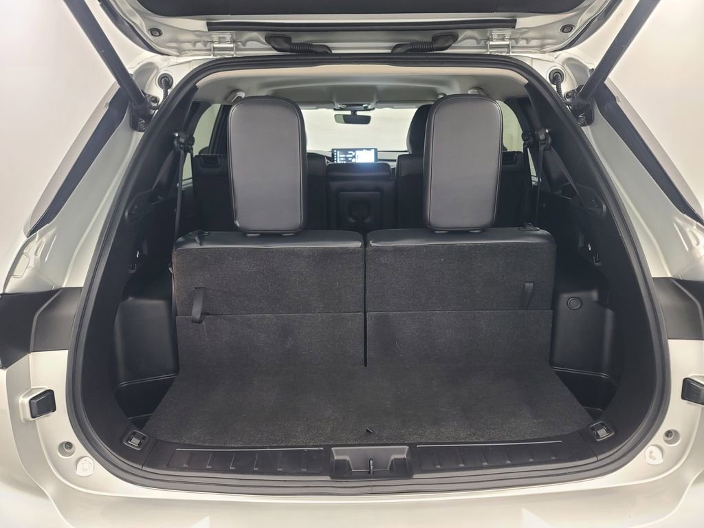 Used 2025 Mitsubishi Outlander SE AWD/4WD image 19