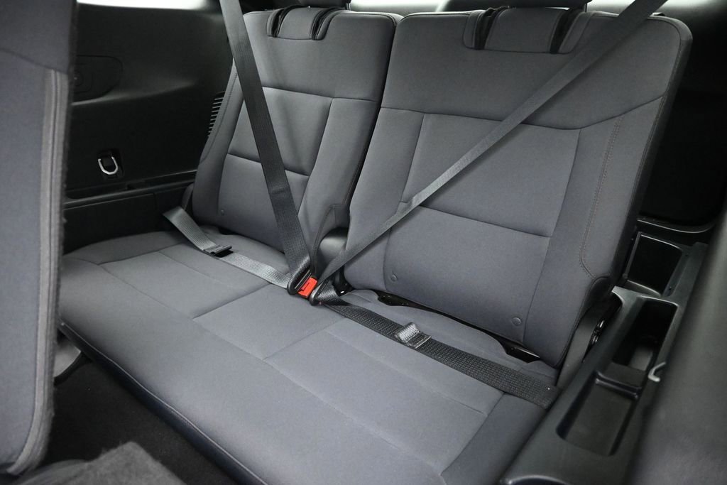 Used 2025 Ford Explorer Active RWD image 21