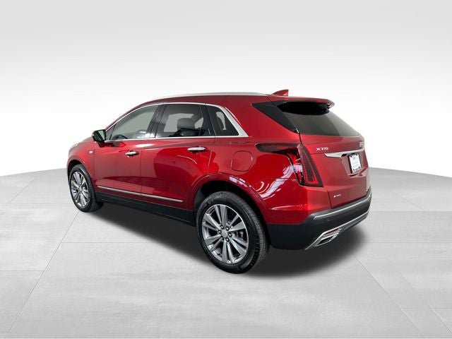 Used 2025 Cadillac XT5 Premium Luxury AWD/4WD image 4