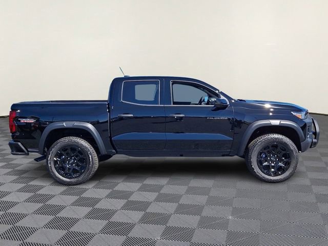 New 2026 Chevrolet Colorado Trail Boss w/ Off-Road Front Bumper Package AWD/4WD image 5