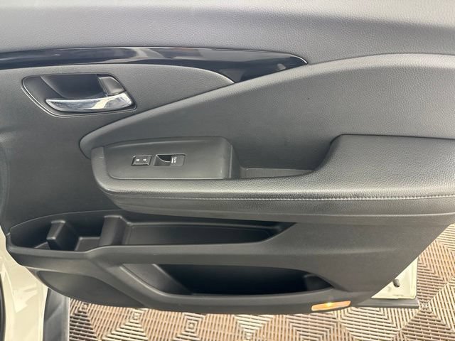 Used 2017 Honda Pilot Elite image 25