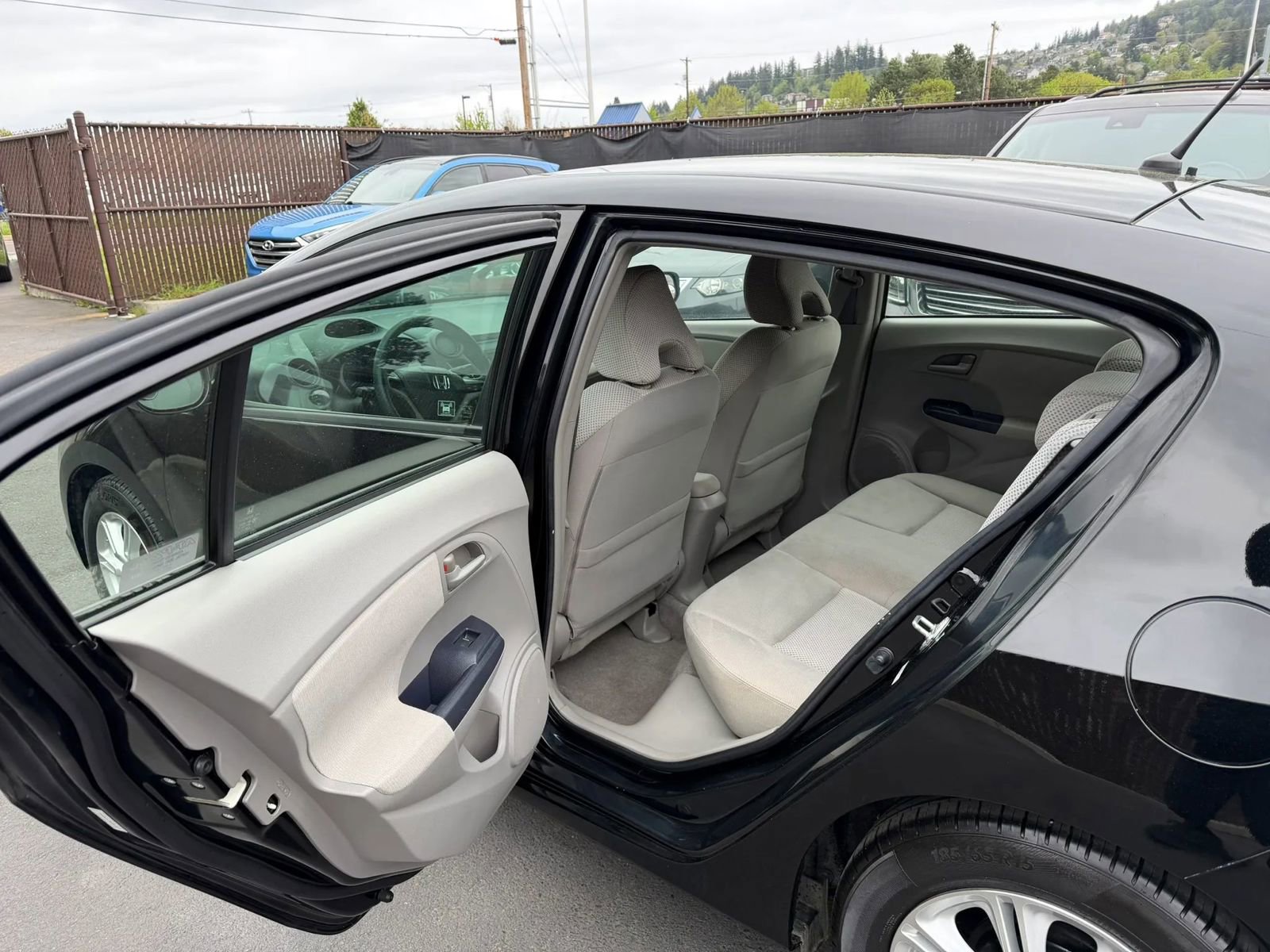 Used 2010 Honda Insight EX image 10