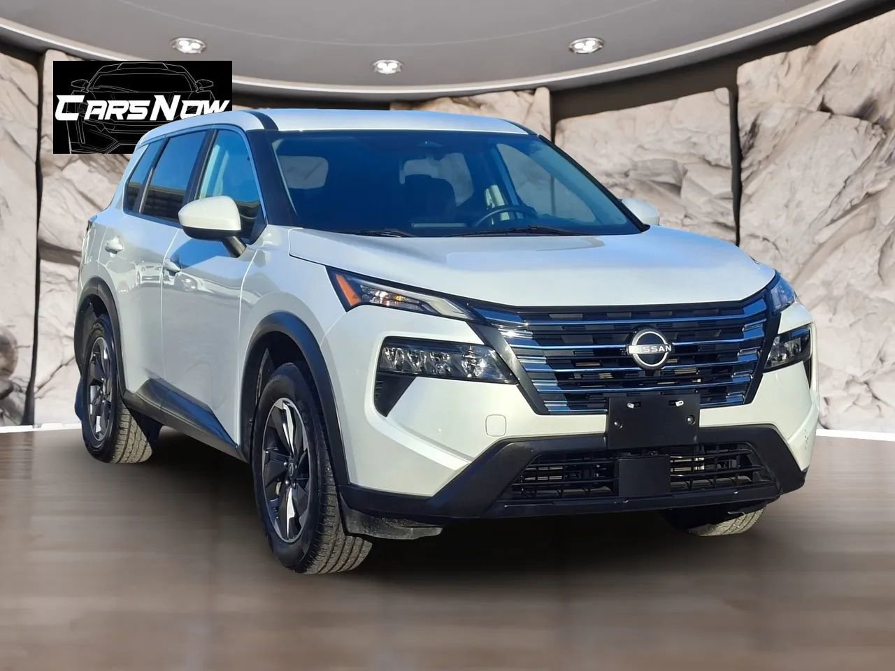 Used 2024 Nissan Rogue SV image 1