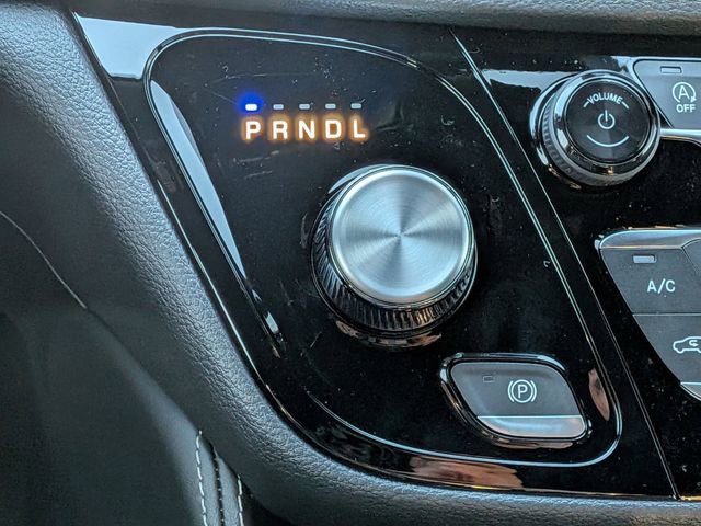 New 2026 Chrysler Pacifica Limited w/ S Appearance Package image 16