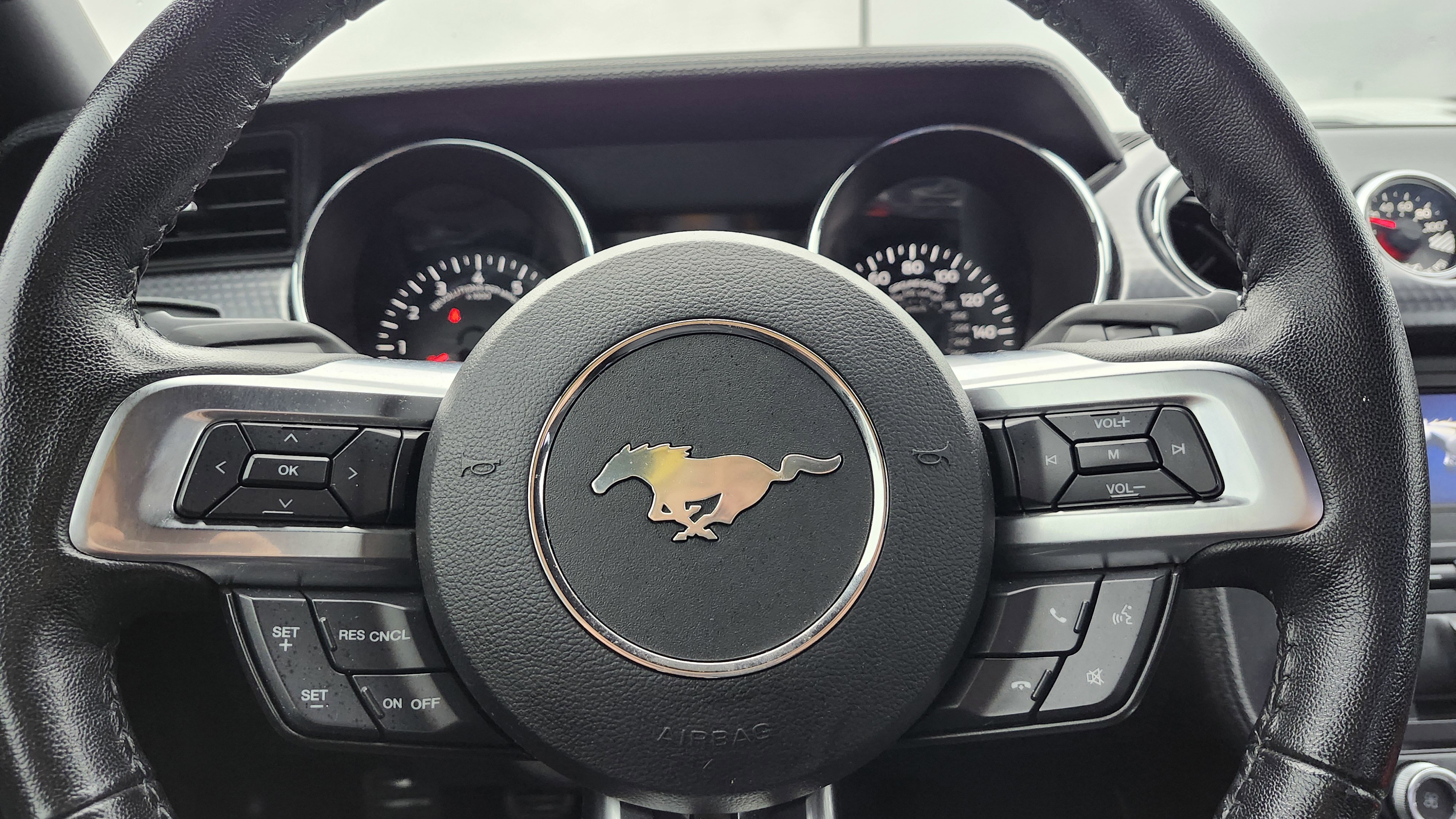 Used 2017 Ford Mustang Coupe w/ Ecoboost Performance Package image 19