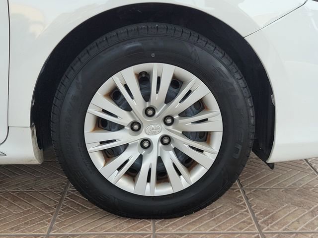 Used 2012 Toyota Camry LE image 5