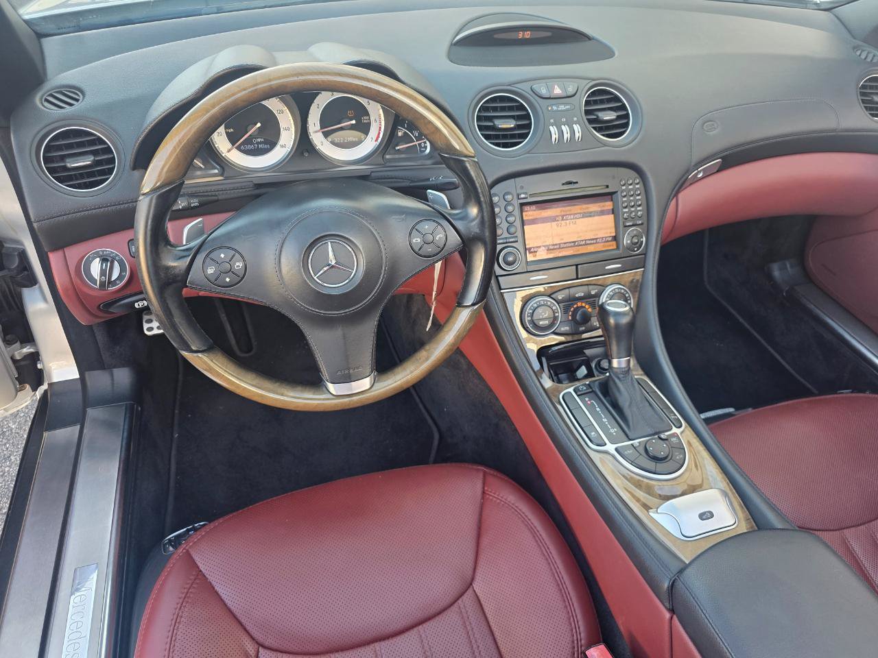 Used 2011 Mercedes-Benz SL 550 w/ Premium I Pkg image 35