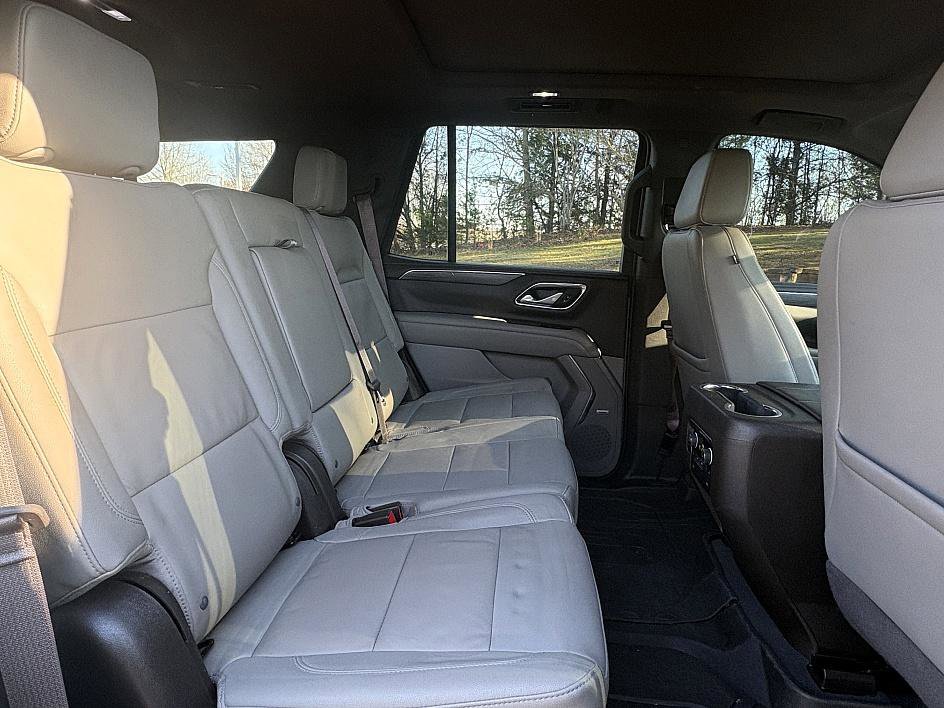 Used 2022 Chevrolet Tahoe LT w/ LT Signature Plus Package image 13