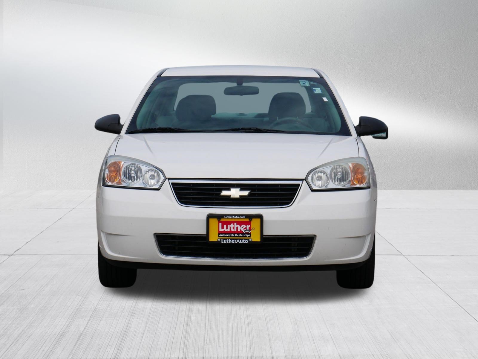 Used 2008 Chevrolet Malibu LS FWD image 2