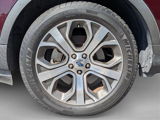 Used 2019 Ford Explorer Limited w/ Limited Luxury Package image 18