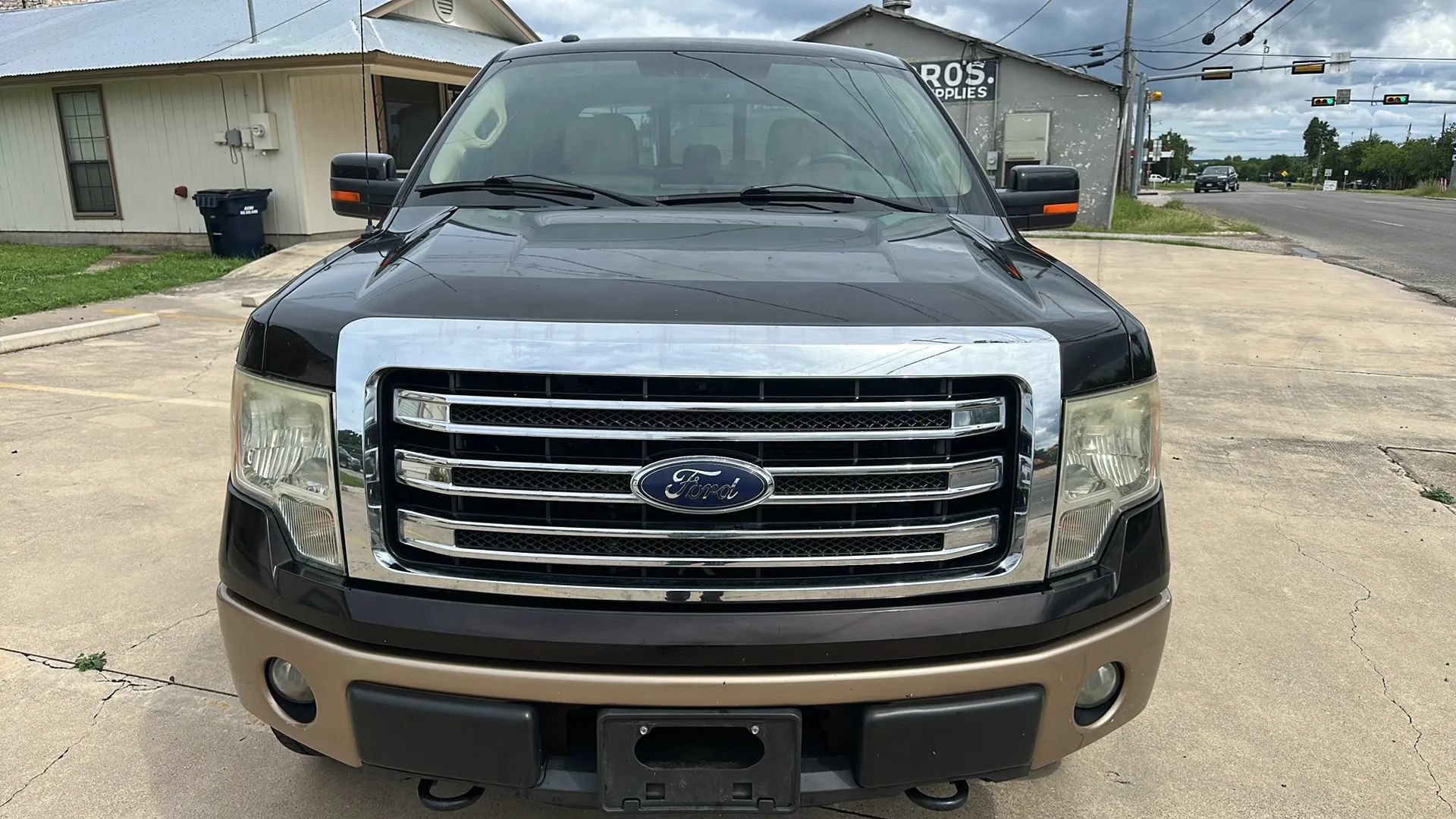 Used 2013 Ford F150 Lariat w/ Mid Equipment Group AWD/4WD image 8