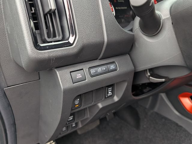 New 2026 Nissan Frontier PRO-4X w/ Pro-4x Convenience Package AWD/4WD image 17