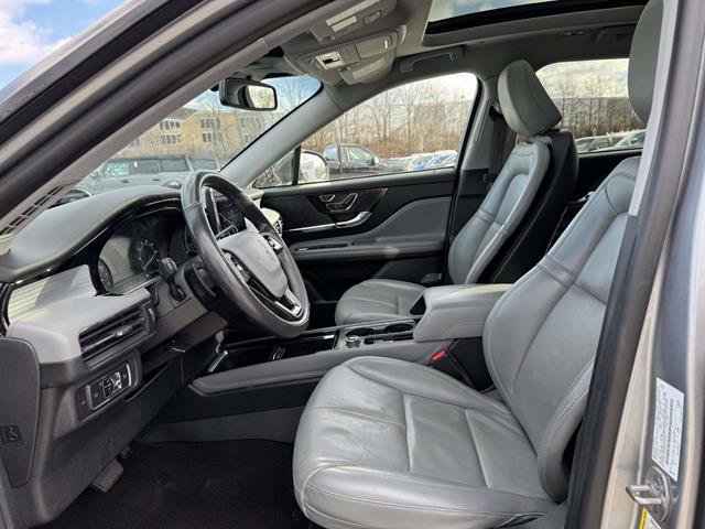 Used 2021 Lincoln Corsair AWD w/ Premium Package image 12