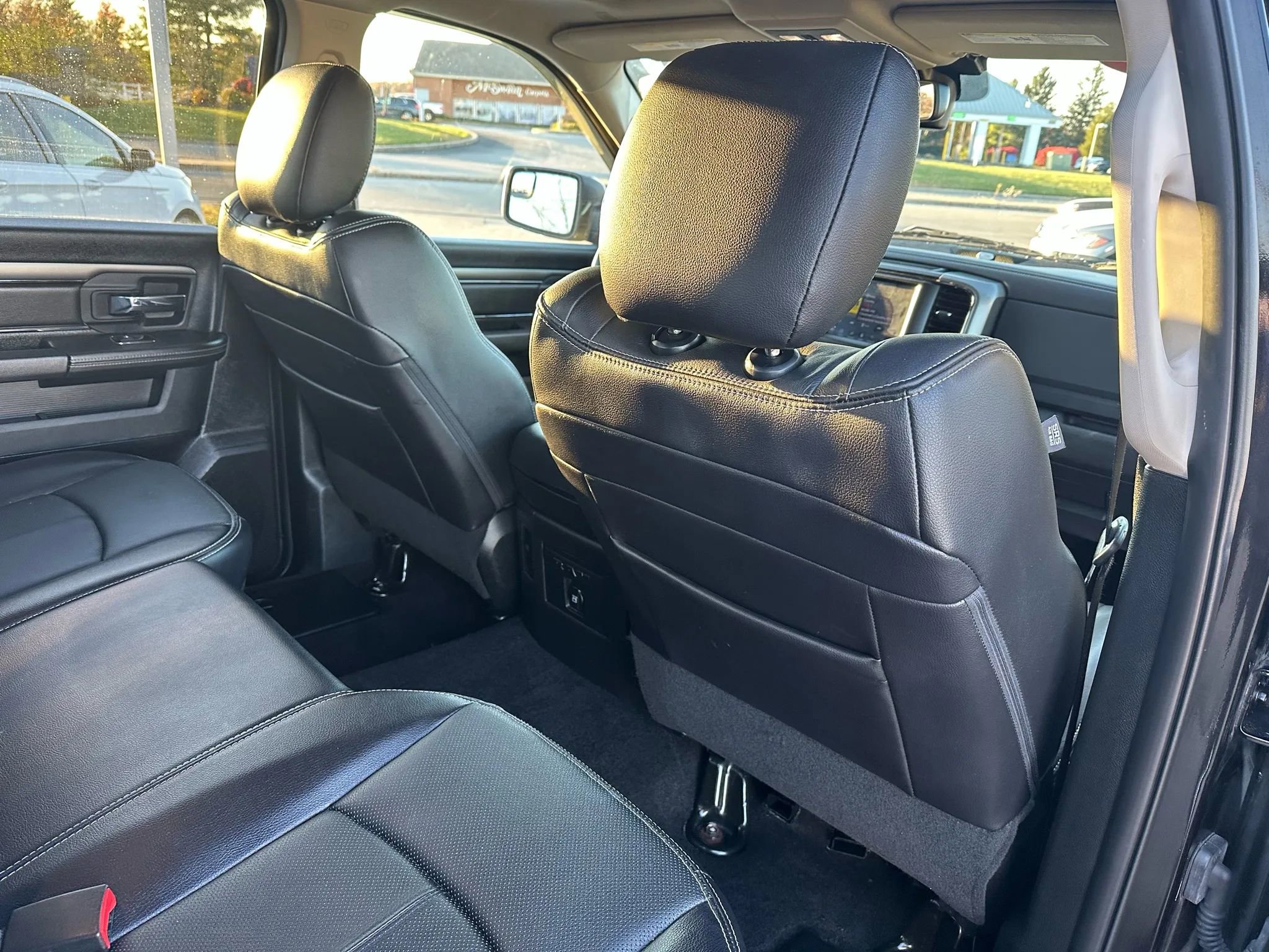 Used 2018 RAM 1500 Sport w/ Sport Premium Group image 33