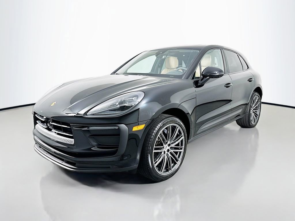 Certified 2026 Porsche Macan image 1