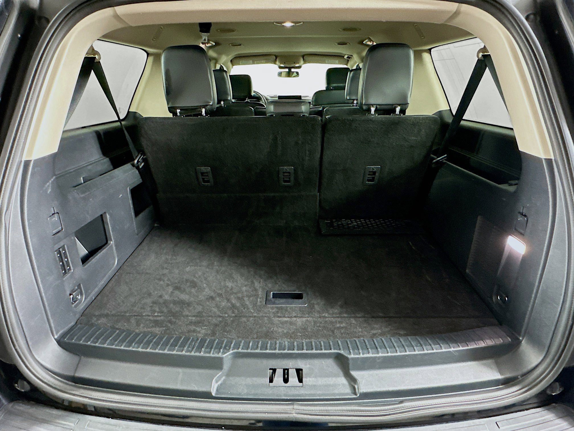 Used 2024 Ford Expedition Max XLT image 30