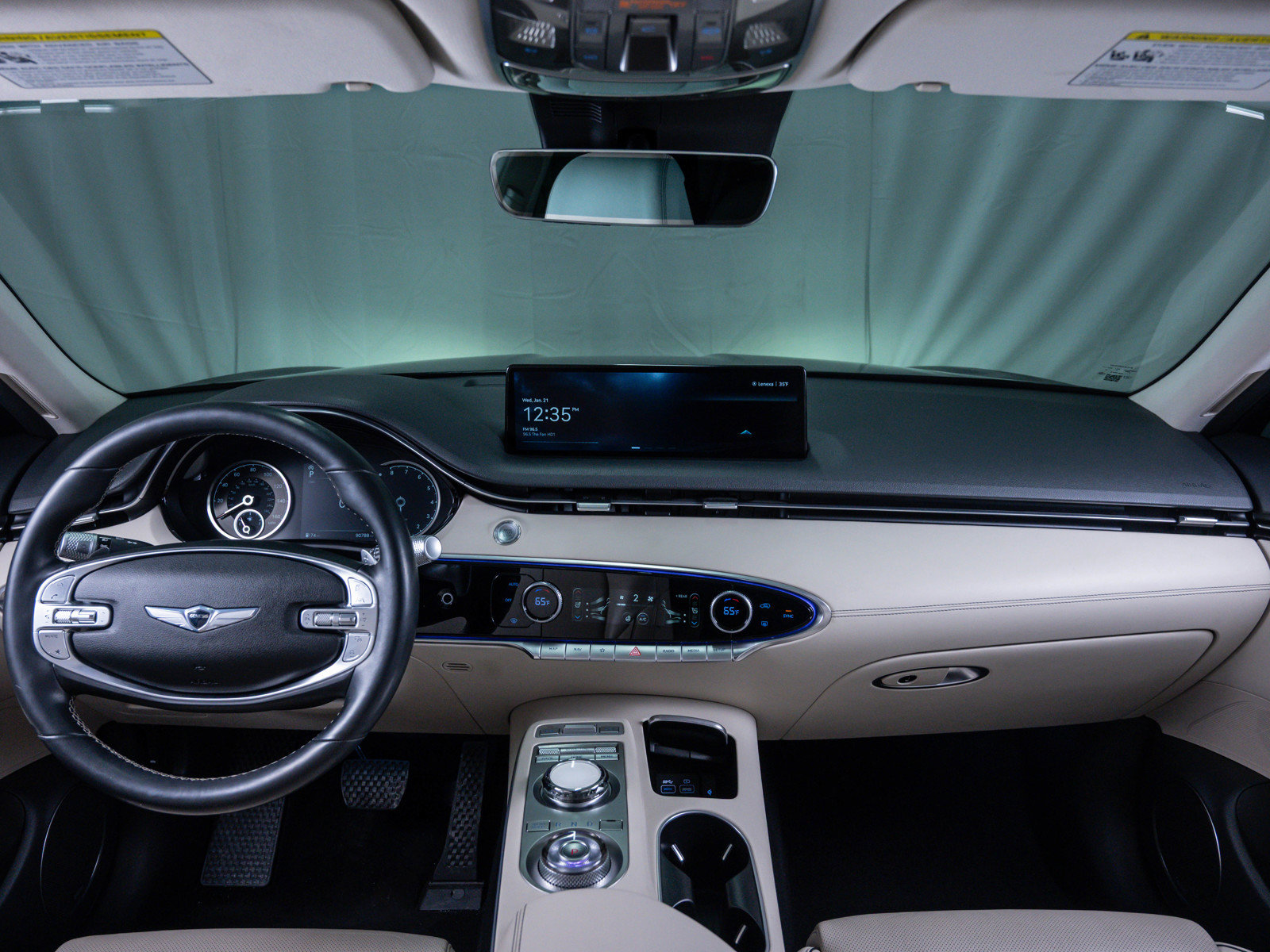 Used 2022 Genesis GV70 2.5T w/ Advanced Package image 13