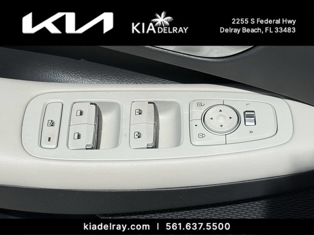 Used 2023 Hyundai Sonata SEL w/ Preferred Accessory Package FWD image 14