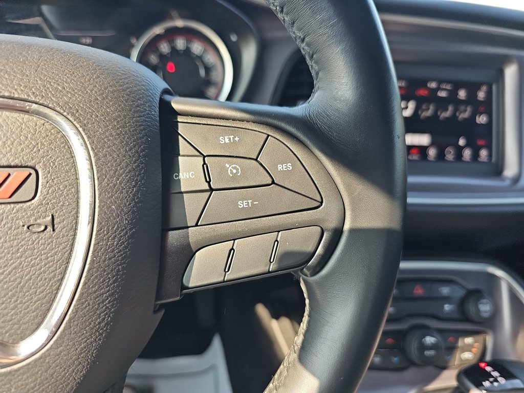 Used 2019 Dodge Challenger SXT RWD image 18