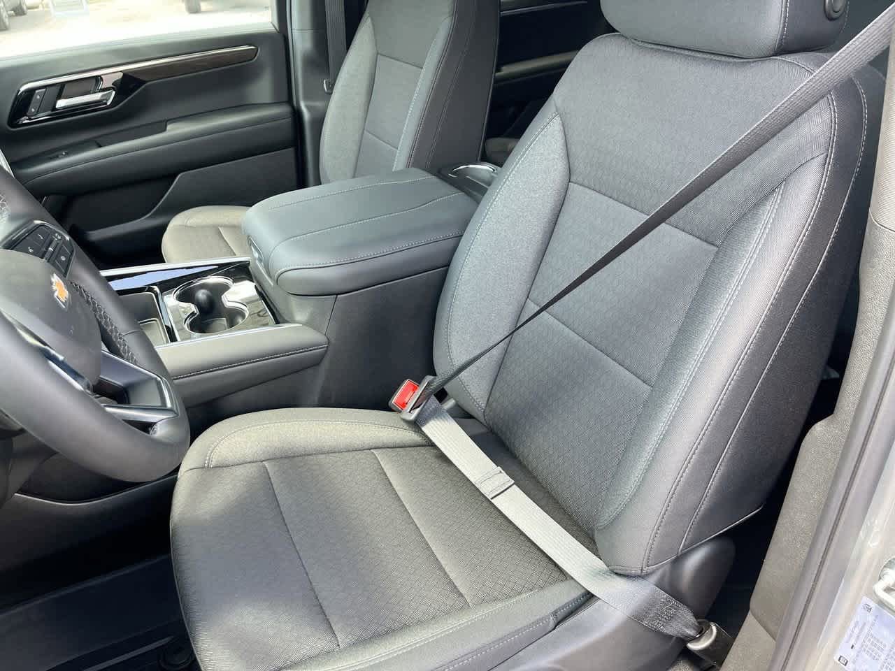 New 2026 Chevrolet Suburban LS w/ LPO, Dark Essentials Package RWD image 15