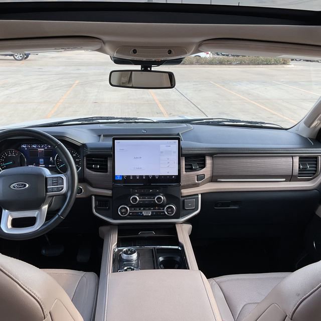 Used 2024 Ford Expedition Max Limited image 27