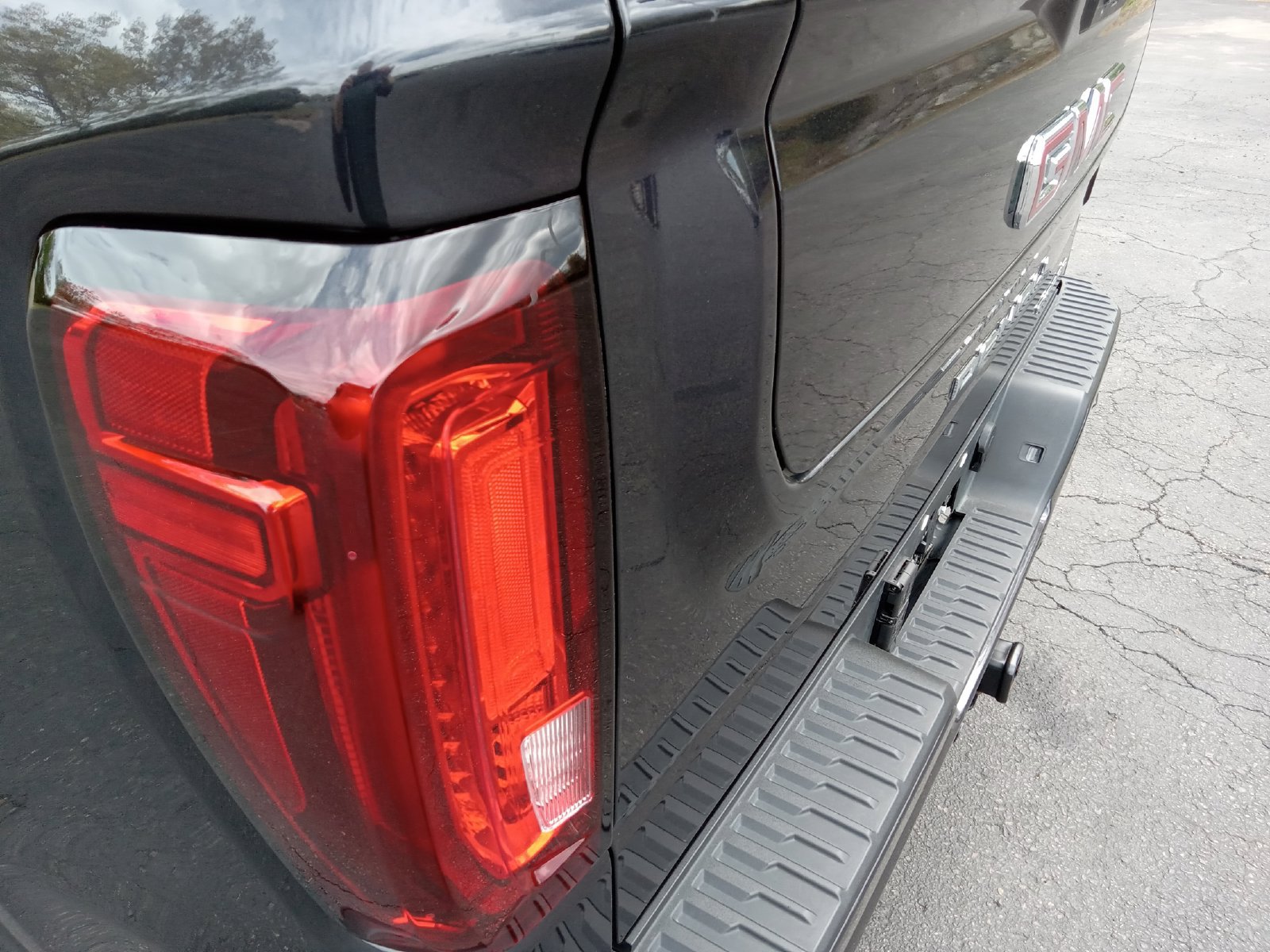 Used 2026 GMC Sierra 1500 Denali AWD/4WD image 8