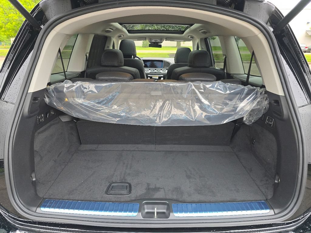 New 2026 Mercedes-Benz GLS 450 4MATIC image 18