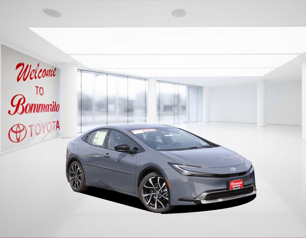 New 2026 Toyota Prius Plug-In Hybrid image 2