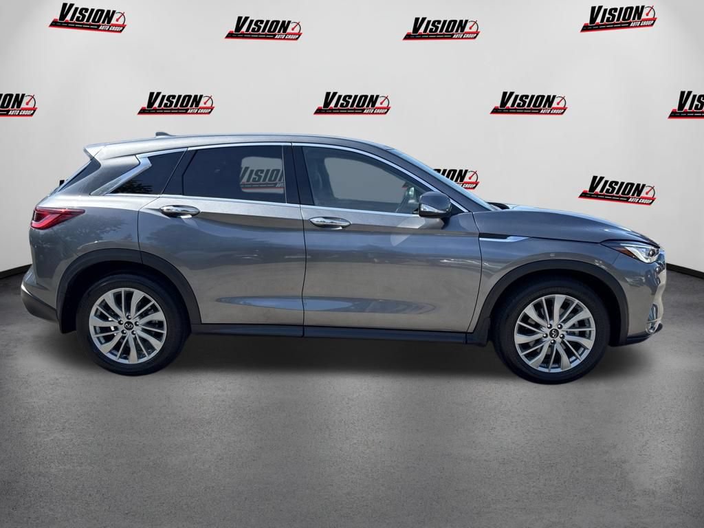 Used 2025 INFINITI QX50 Pure AWD/4WD image 4