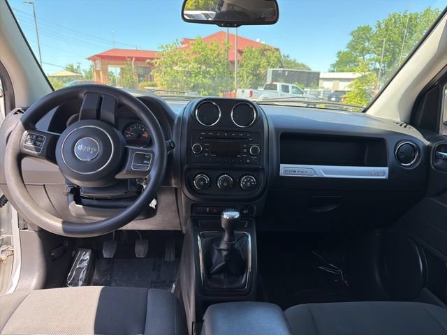 Used 2014 Jeep Compass Sport FWD image 7