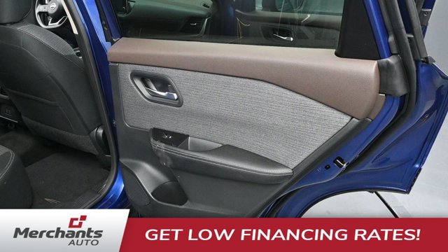 Used 2023 Nissan Rogue SV AWD/4WD image 21