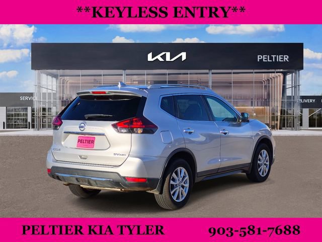 Used 2018 Nissan Rogue SV w/ Sun & Sound Touring Package image 8