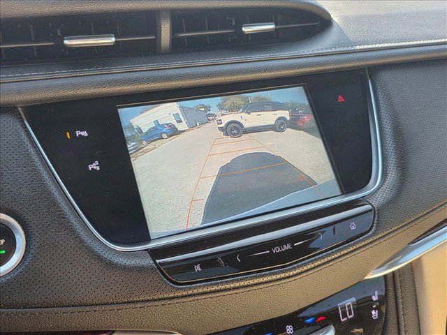 Used 2018 Cadillac XT5 Premium Luxury w/ Driver Assist Package FWD image 18