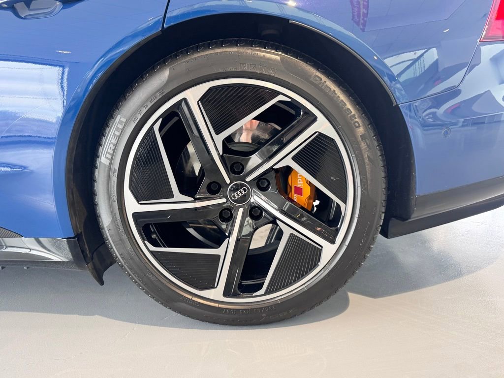 Used 2023 Audi RS e-tron GT w/ Carbon Performance Package image 11