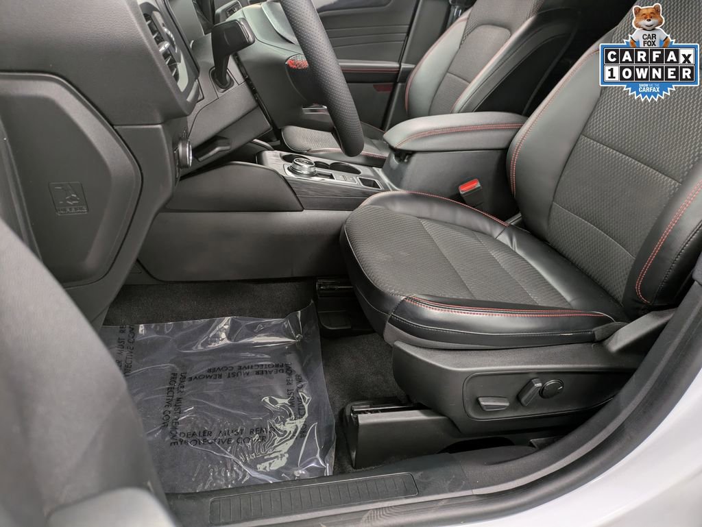Used 2023 Ford Escape ST-Line w/ Tech Pack #1 AWD/4WD image 10
