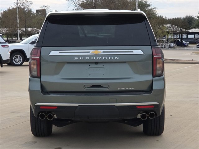 Used 2023 Chevrolet Suburban Premier image 8