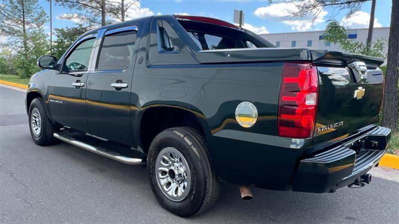 Used 2013 Chevrolet Avalanche LT RWD image 14