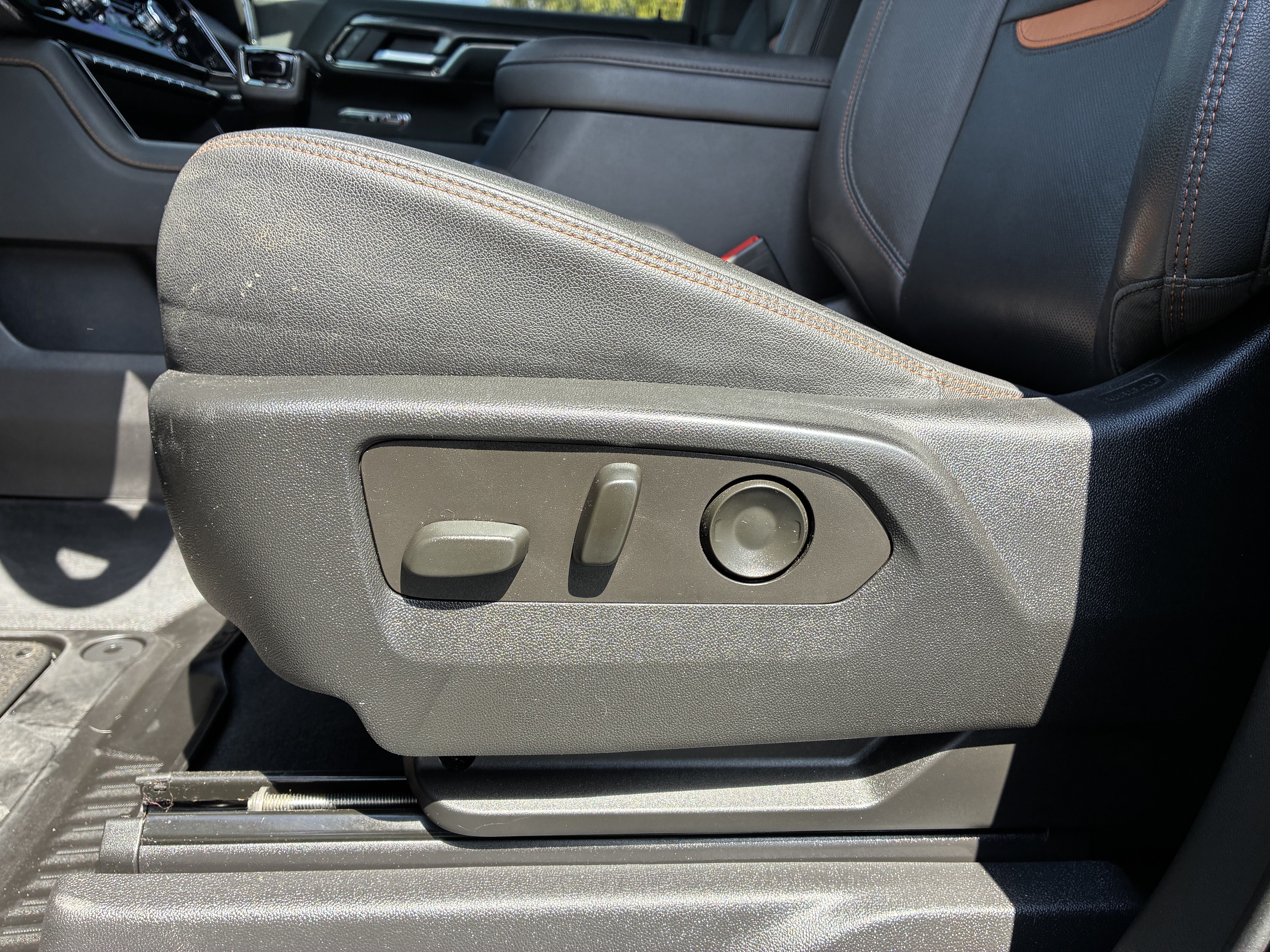 Used 2022 GMC Sierra 1500 AT4 AWD/4WD image 26
