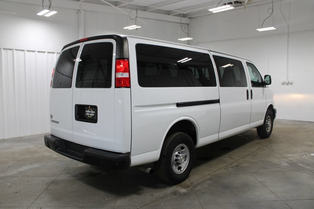 Used 2023 Chevrolet Express 3500 LS RWD image 9