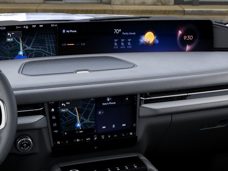 New 2027 Lincoln Navigator Reserve AWD/4WD image 14